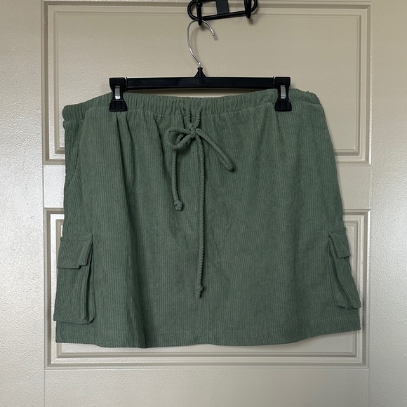 Nordstrom BP Green Corduroy Cargo Skirt - Picture 1 of 5